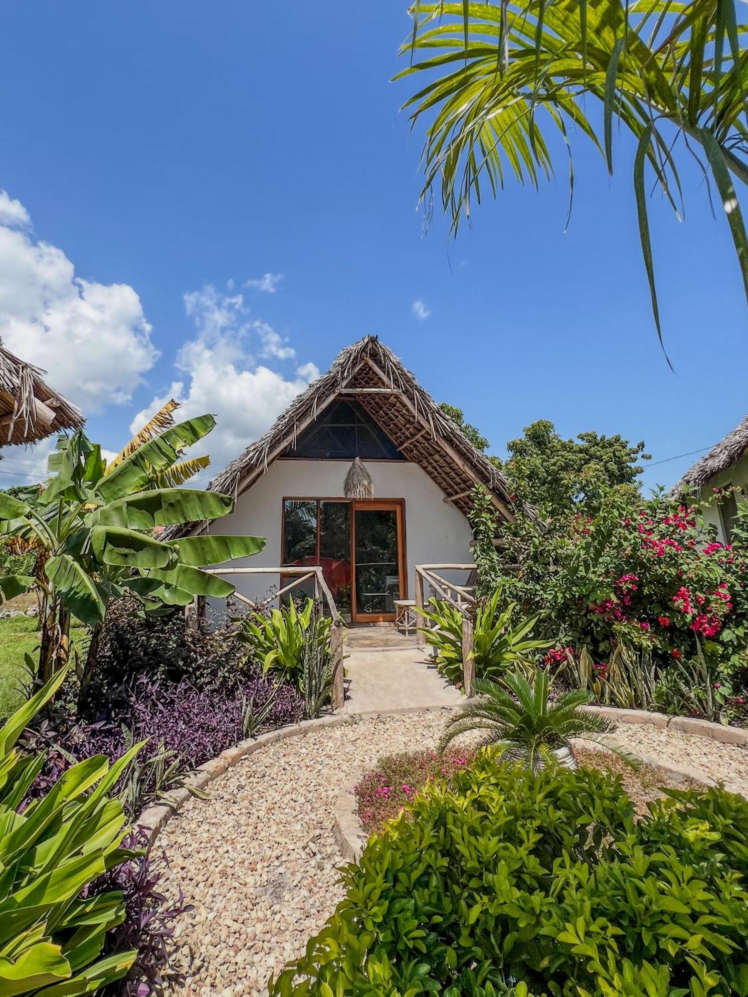 Kokopelli Bungalows Nungwi Luaran gambar