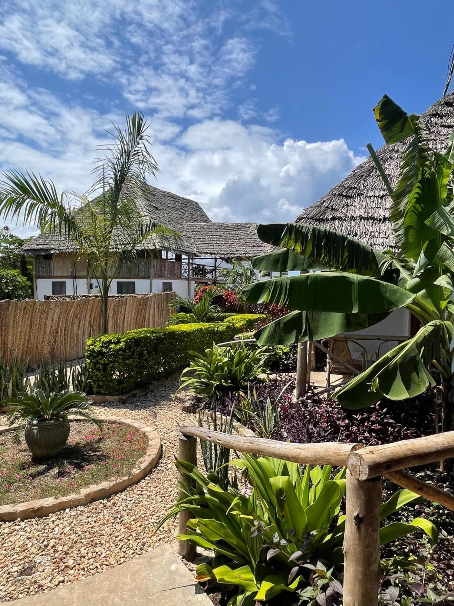 Kokopelli Bungalows Nungwi Luaran gambar