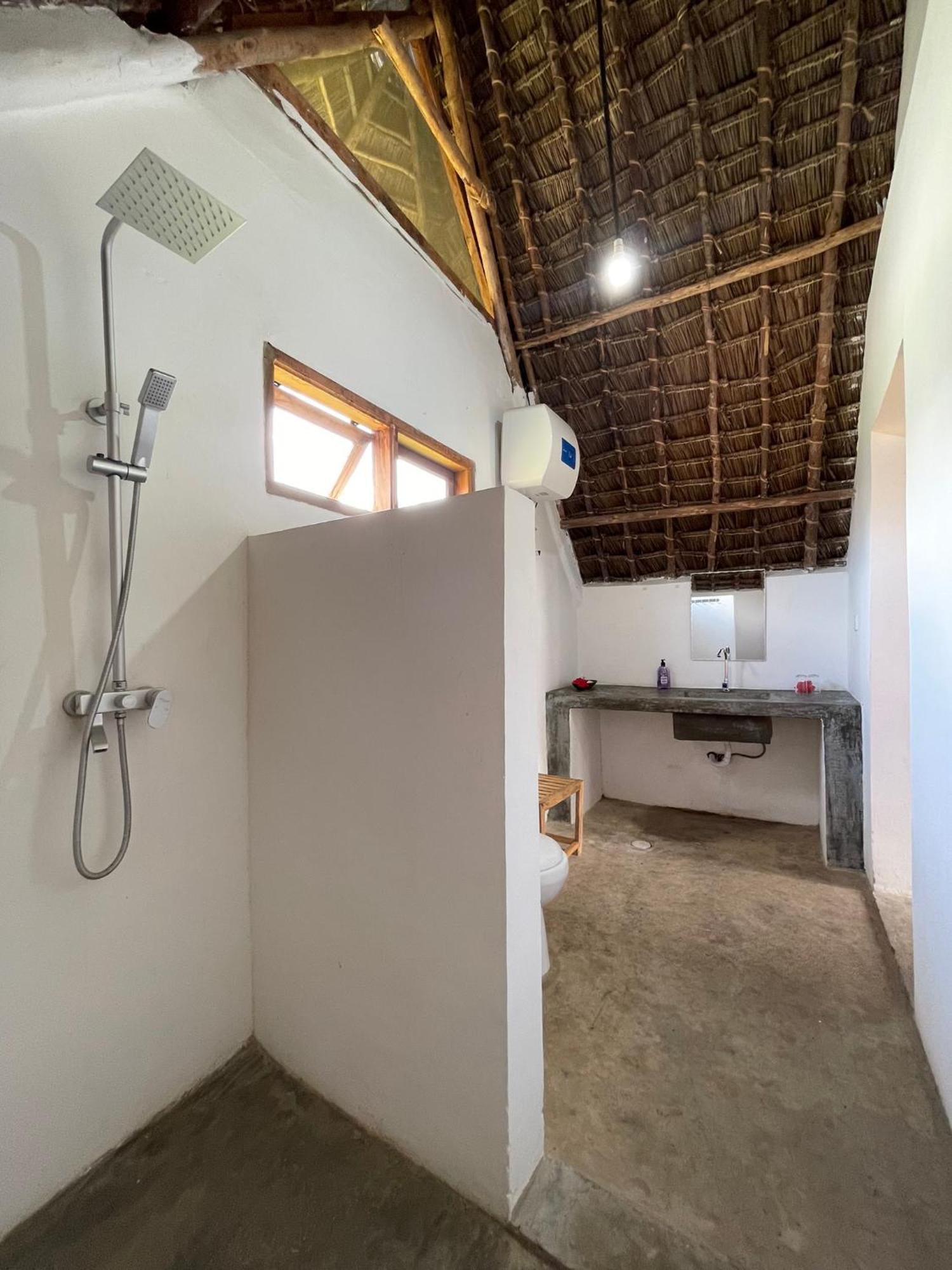 Kokopelli Bungalows Nungwi Luaran gambar
